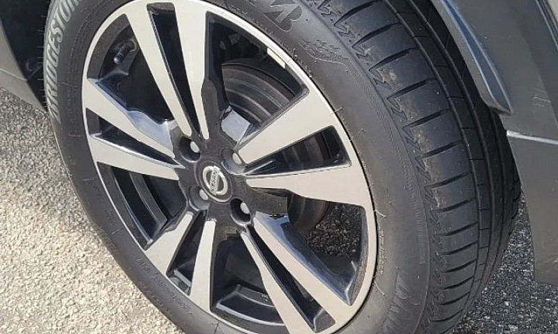 Nissan Kicks Advance...