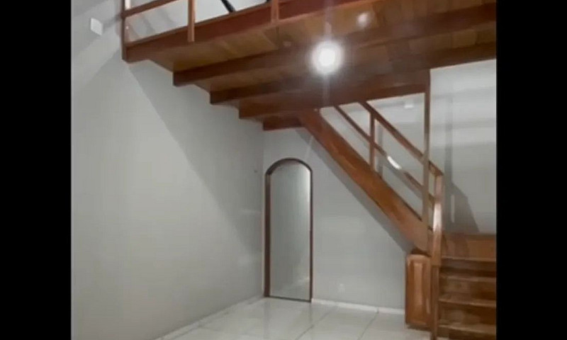 Vendo Casa Com 4 Qua...