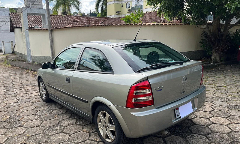 Chevrolet Astra Adva...