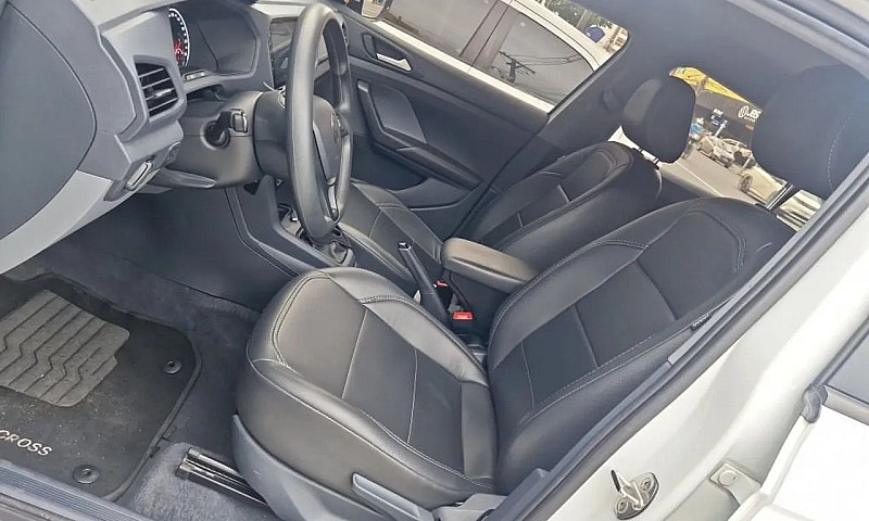 Volkswagen T-Cross S...