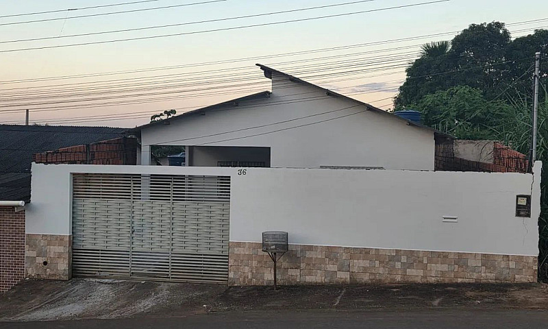 Casa No Tancredo Nev...