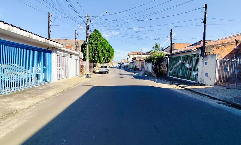 Casa Padrão Para Alu...