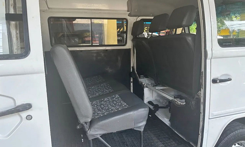 Volkswagen Kombi Sta...