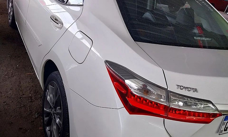Toyota Corolla Xei 2...