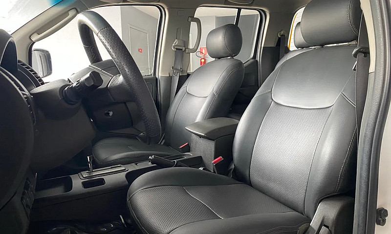 Nissan Frontier Sl C...