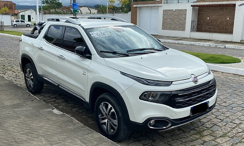 Fiat Toro Volcano 2....