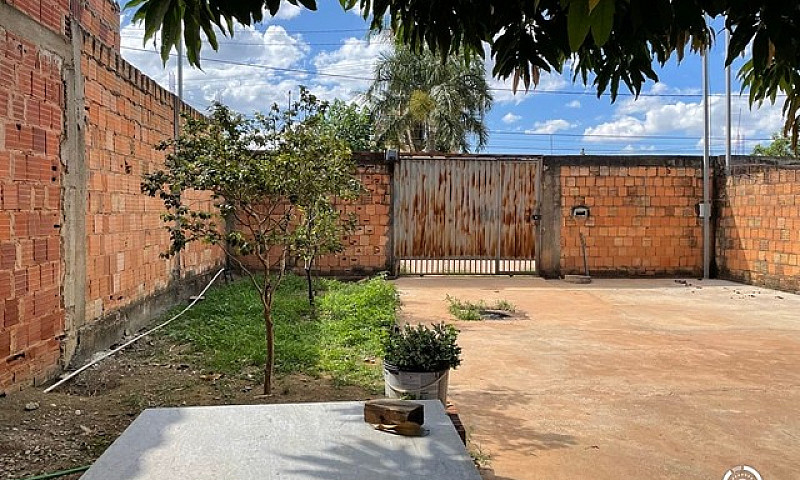 Casa No Sol Nascente...