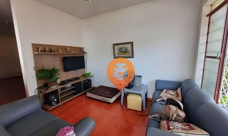 Casa Com 3 Dormitóri...