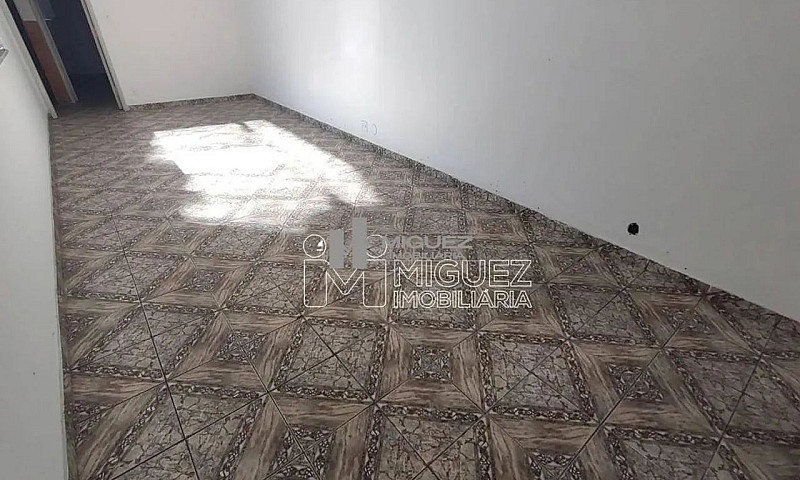 Casa Com 2 Quartos, ...