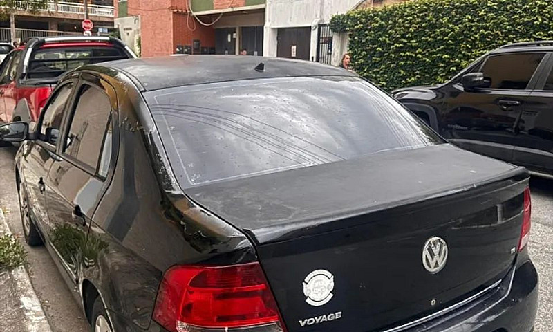 Volkswagen Voyage Co...