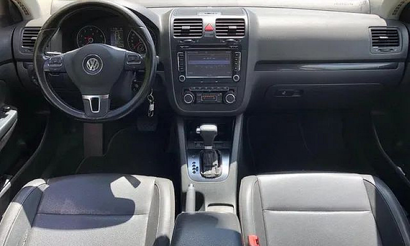 Jetta 2.5 Automático...