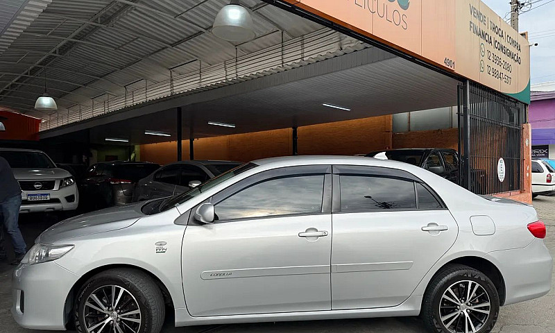 Toyota Corolla Gli 1...