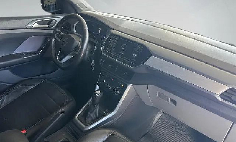 Volkswagen T-Cross 1...