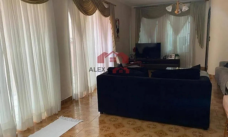 Casa Com 3 Dormitóri...