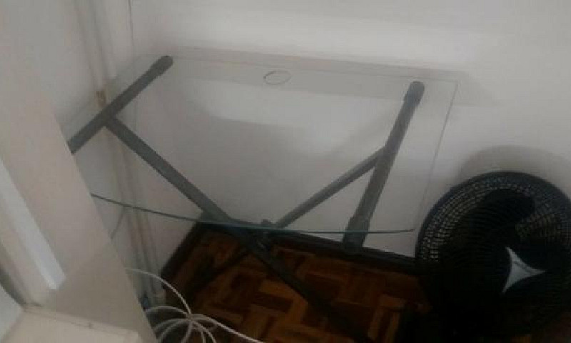 Alugo Quarto...