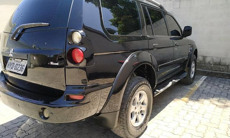 Pajero Sport Ano 200...