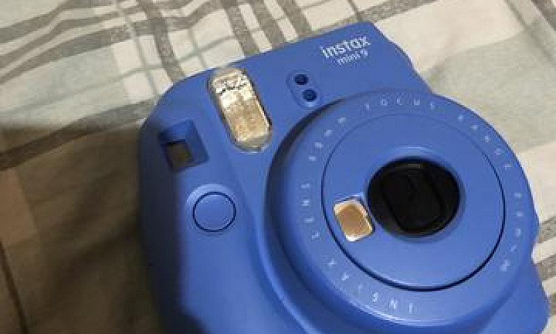 Instax Mini 9...