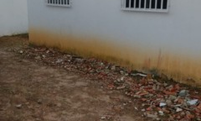 Aluga-Se Casa Em Mar...