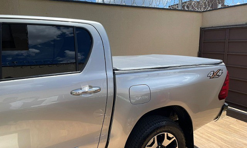 Hilux Srv 20/20...