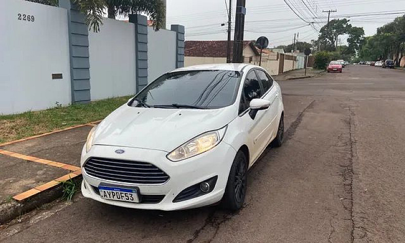 Ford Fiesta Sedan Ti...