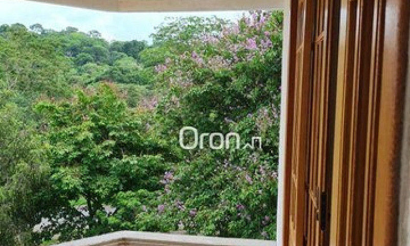 Sobrado À Venda, 610...