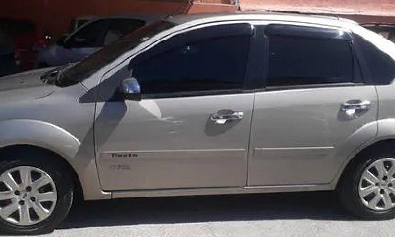 Fiesta Sedan Flex/Cl...