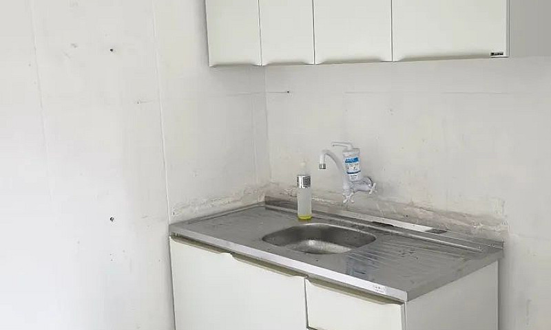 Casa De 1/4 Sala, Ba...