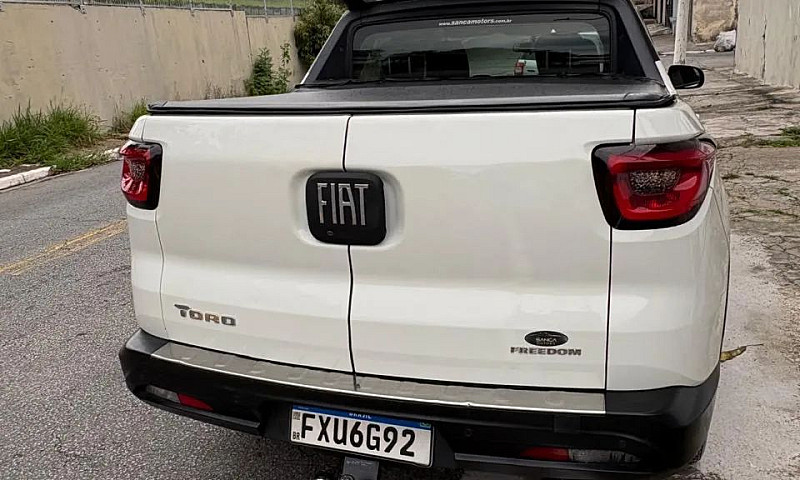 Fiat Toro Freedom 1....