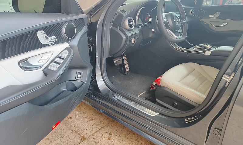 Mercedes-Benz C-250 ...