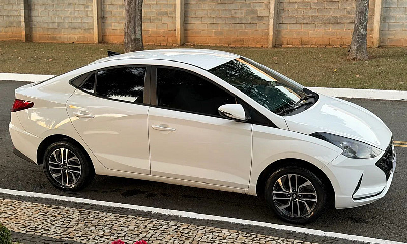 Hyundai Hb20S Evolut...