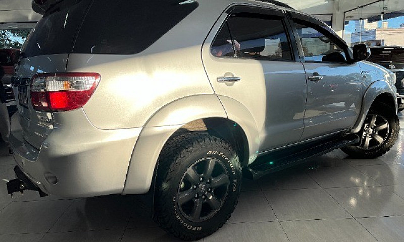 Toyota Hilux Sw4 Srv...