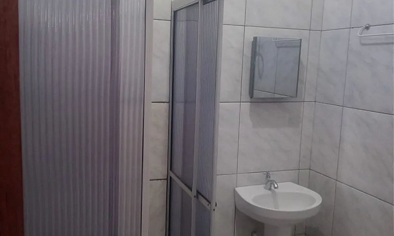 Aluga-Se Casa No Bai...