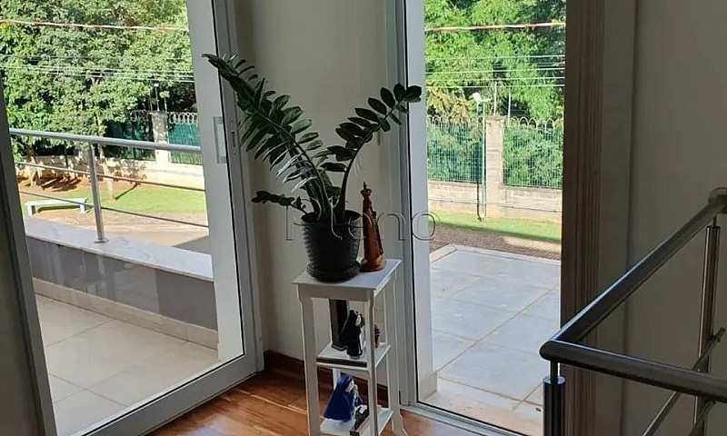 Sobrado À Venda Em P...