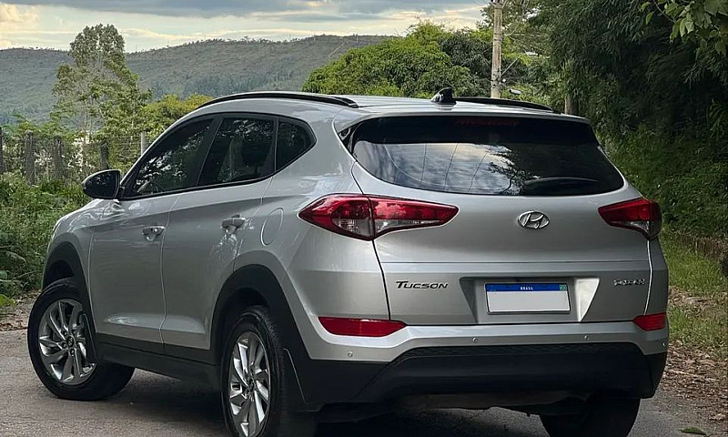 Hyundai Tucson Gls 1...