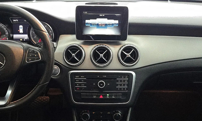 Mercedes-Benz Gla 20...