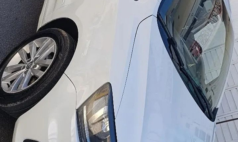 Volkswagen Fox Conne...