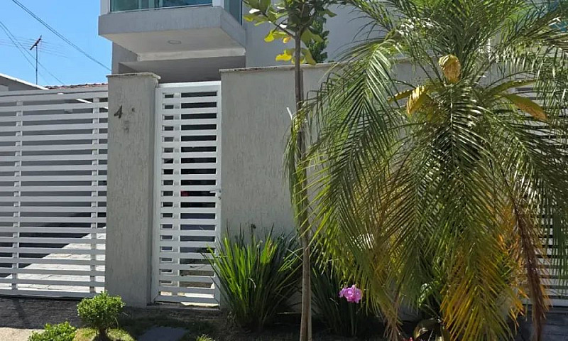 Casa De Condomínio P...