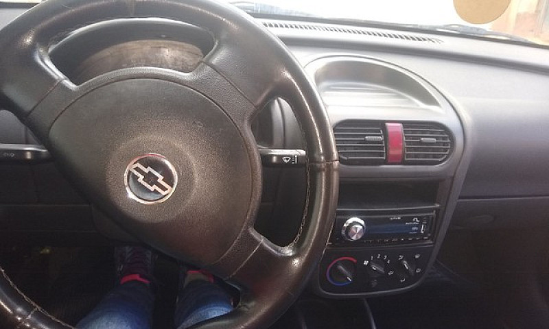 Corsa Joy 2008.     ...