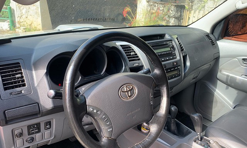 Hilux Srv Diesel 4X4...