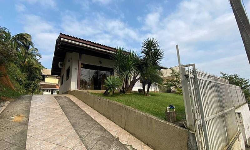 Casa À Venda, 180 M²...