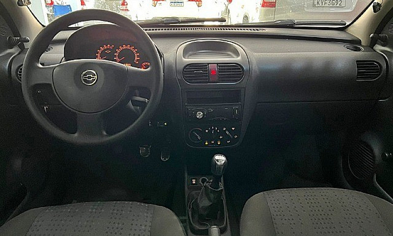 Chevrolet Corsa Hatc...