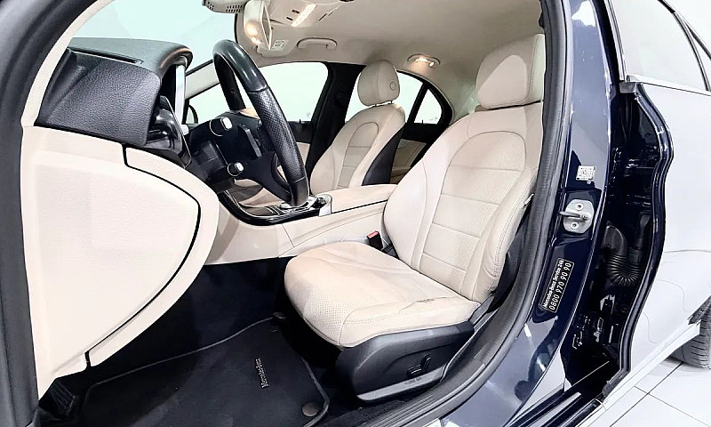 Mercedes-Benz C-180 ...