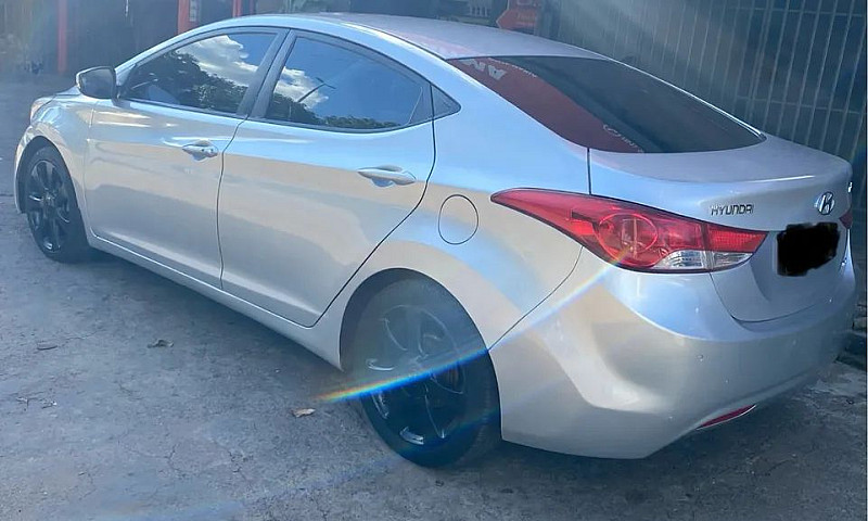 Hyundai Elantra Gls ...