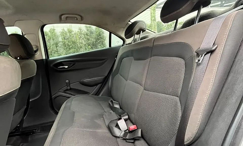 Chevrolet Prisma Sed...
