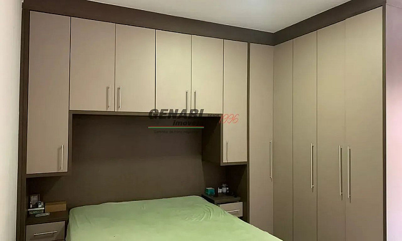 Casa Em Condomínio À...
