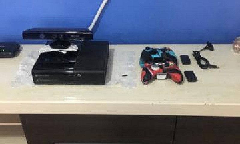 Xbox 360 Slim Desblo...
