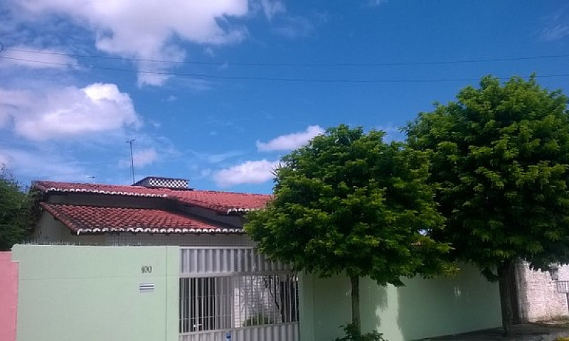 Casa De Esquina Em P...