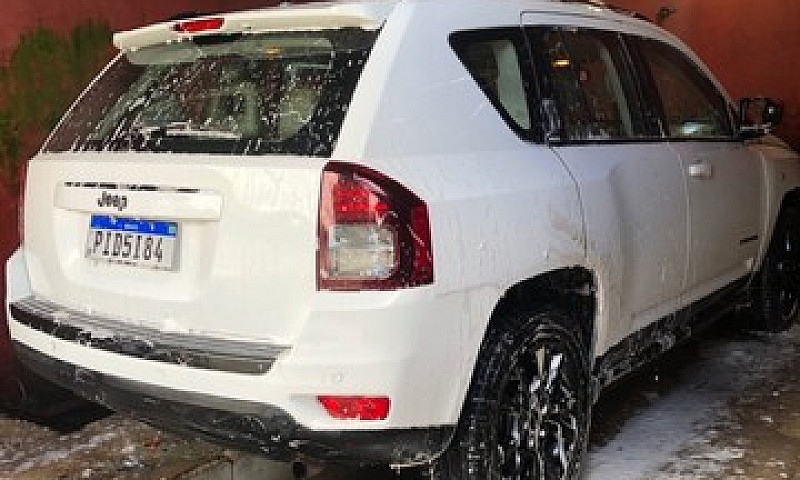 Jeep Compass Sport 2...