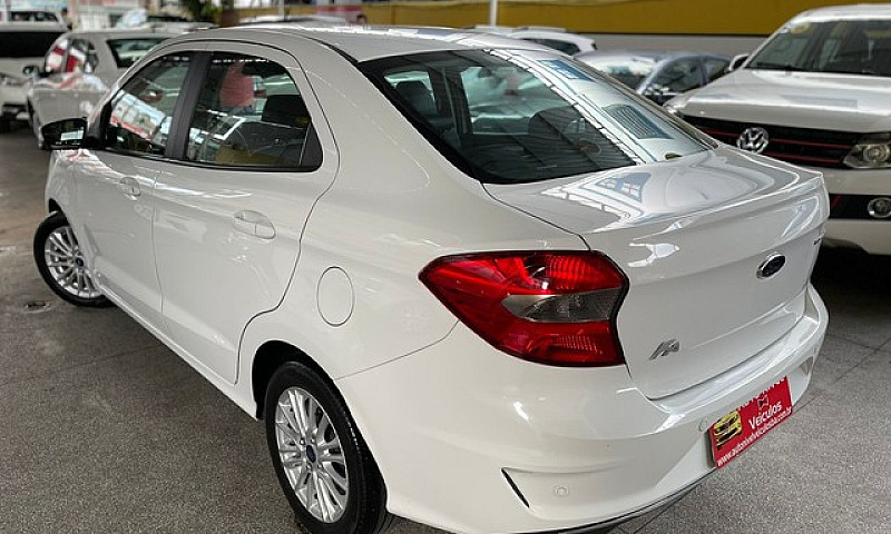 Ford Ka Sedan Titani...