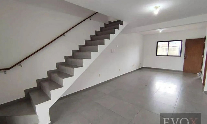 Sobrado De Dois Quar...